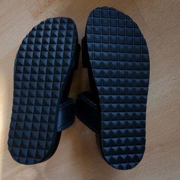 Buscemi WOMENS SLIDES BAND | TONAL - Picture 4 of 11